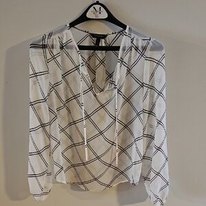 Banana Republic Women's White and Black Checkered Blouse